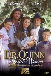 DRa. QUINN - 1ª TEMP 5 DVDs, 17 ep. - Digital